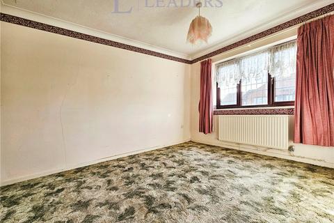 2 bedroom bungalow for sale, Bluehouse Avenue, Clacton-on-Sea, Essex