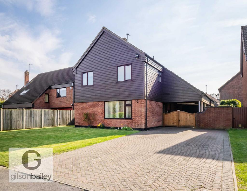 Broadland Drive, Norwich NR13 4 bed detached house for sale £475,000