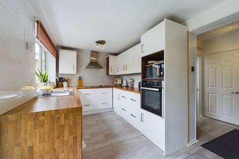 7 Kingsway, Northampton, NN2 8HD