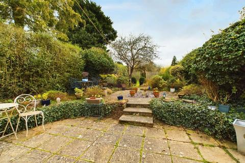 7 Kingsway, Northampton, NN2 8HD