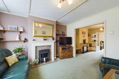 7 Kingsway, Northampton, NN2 8HD