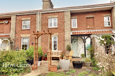 2 bedroom terraced house for sale - Brickfields, Lowestoft