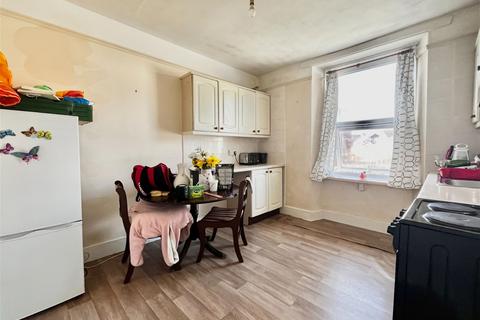 1 bedroom flat for sale, Drew Street, Brixham