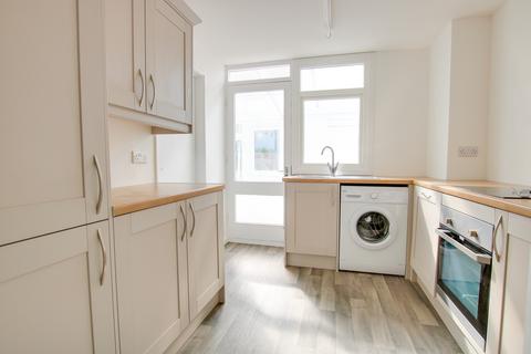 2 bedroom terraced house for sale, LANDSEER ROAD! NO CHAIN! TWO BEDROOM TERRACED HOUSE WITH BRAND NEW KITCHEN AND INTERNAL DECORATION THROUGHOUT!