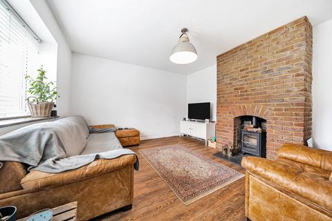 27 Cedar Way, Guildford, GU1 1JH