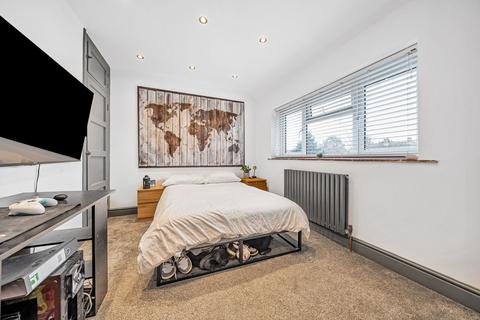 27 Cedar Way, Guildford, GU1 1JH