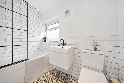 27 Cedar Way, Guildford, GU1 1JH