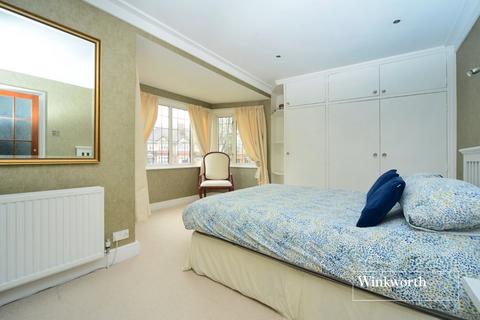 65 Wickham Avenue, Cheam, Sutton, SM3 8DX