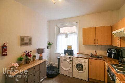 5 bedroom flat for sale, St. Andrews Road South, St. Annes, Lytham St. Annes, Lancashire, FY8 1YA
