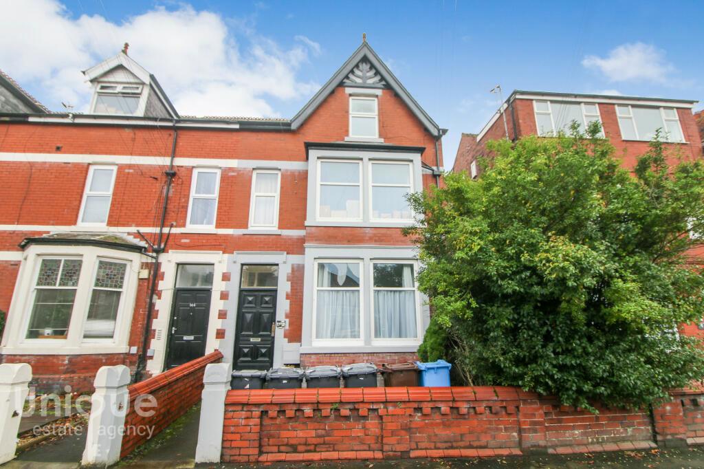 St. Andrews Road South, St. Annes... 5 bed flat - £190,000