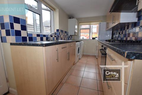 3 bedroom terraced house to rent, Dover Street, SOUTHAMPTON SO14