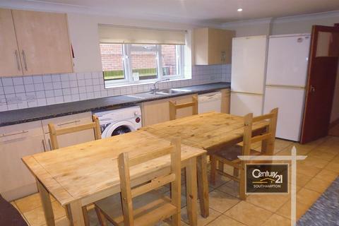 6 bedroom terraced house to rent, Lodge Road, SOUTHAMPTON SO14