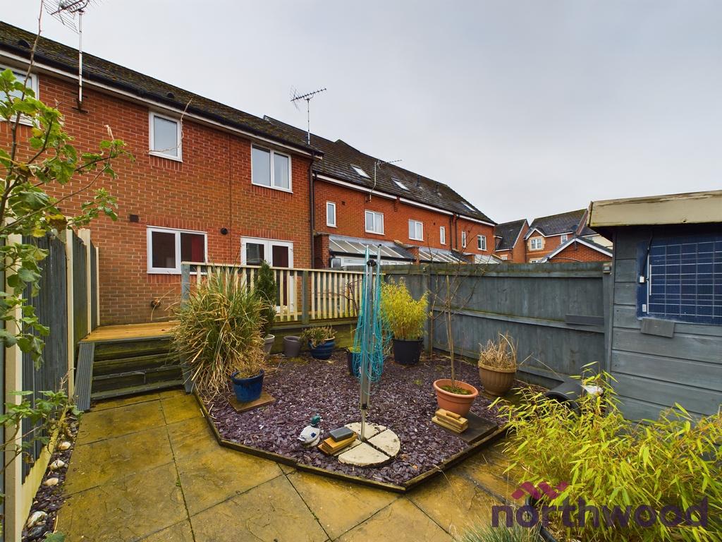 Crown Drive, Malkins Bank, Sandbach... 3 bed semidetached house for