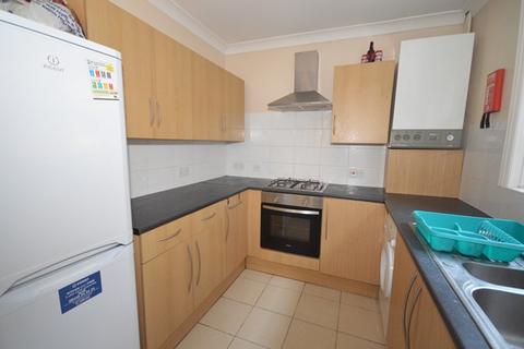 5 bedroom terraced house to rent, Woodside Road, SOUTHAMPTON SO17