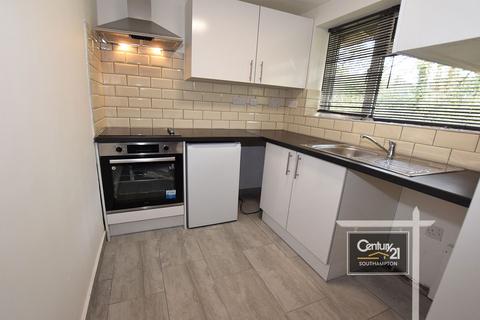 3 bedroom flat to rent, Burgess Road, SOUTHAMPTON SO16