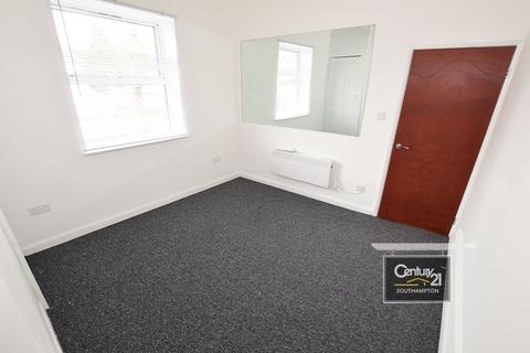 3 bedroom flat to rent, Burgess Road, SOUTHAMPTON SO16