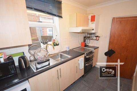 3 bedroom flat to rent, Broadlands Road, SOUTHAMPTON SO17