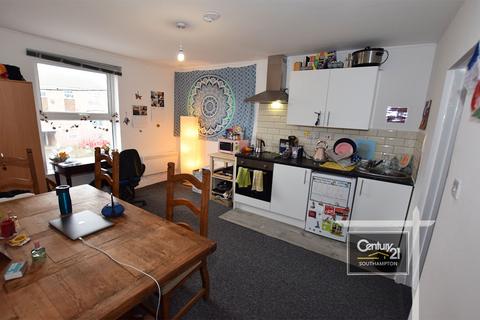 2 bedroom flat to rent, Victoria Road, SOUTHAMPTON SO31