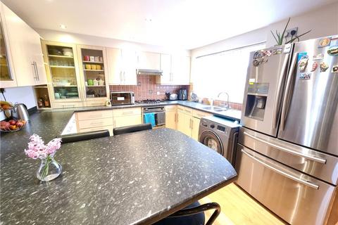3 bedroom terraced house for sale, Shorne Close, St Mary Cray, Kent, BR5