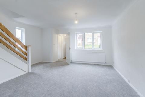 8 Bledlow Rise, Northampton, NN4 9YE