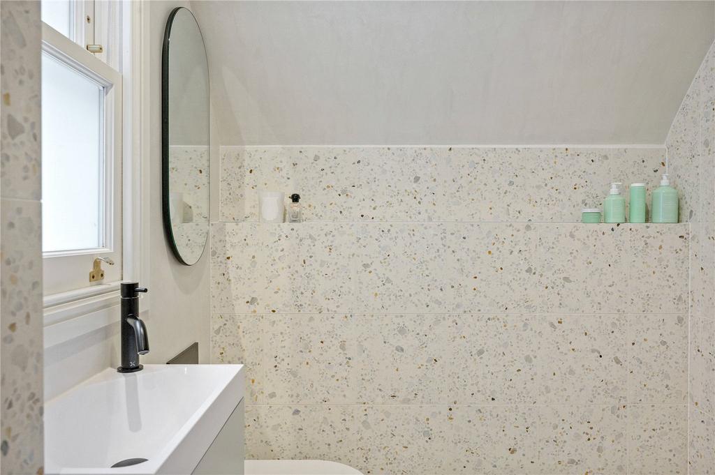 En Suite Shower Room