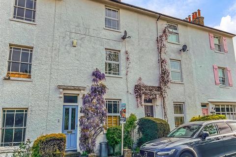 3 bedroom terraced house for sale, High Street, Farningham, Kent