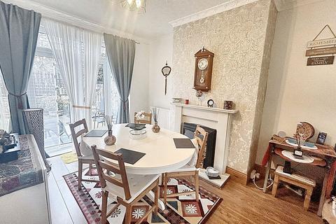 3 bedroom semi-detached house for sale, Denhill Park, Fenham, Newcastle upon Tyne, Tyne and Wear, NE15 6QE