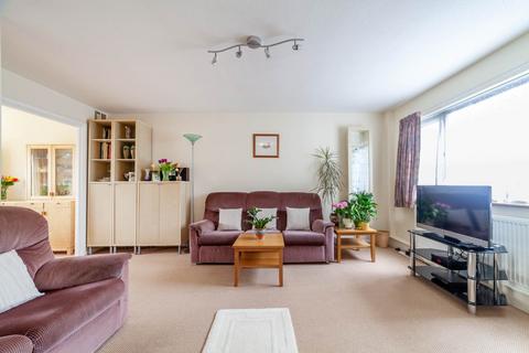 6 Cranbourne Close, London, SW16 4NG