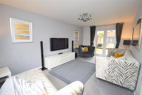 4 bedroom detached house for sale, Murray Way, Leeds