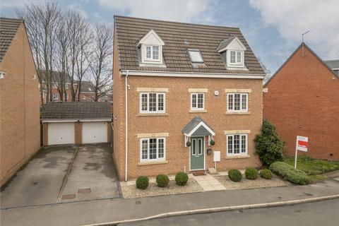 4 bedroom detached house for sale, Murray Way, Leeds