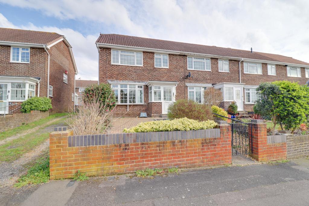 Ticonderoga Gardens, Woolston 3 bed end of terrace house for sale £
