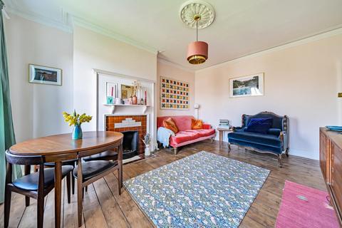 32c Breakspears Road, London, SE4 1UW
