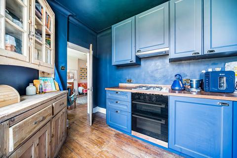 32c Breakspears Road, London, SE4 1UW