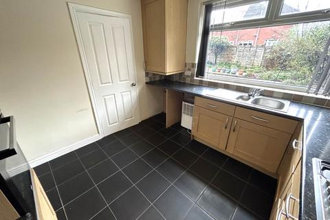 37 Cedar Road, Middleton, Manchester, M24 2FS