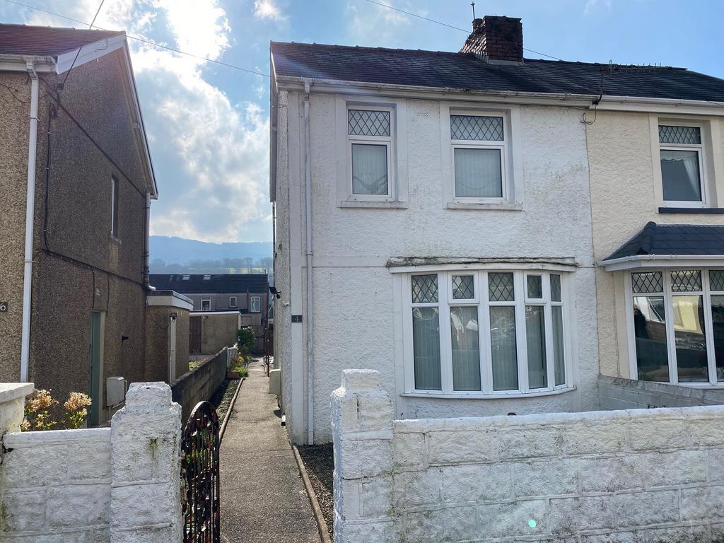 Llewellyn Street, Glynneath, Neath... 3 bed semidetached house for
