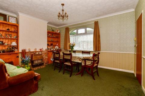 8 Station Road, Folkestone, CT19 4AY