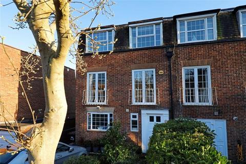 9 Newstead Way, London, SW19 5HR