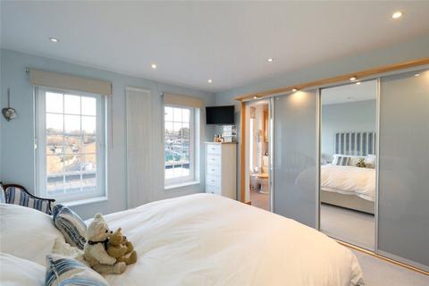 9 Newstead Way, London, SW19 5HR