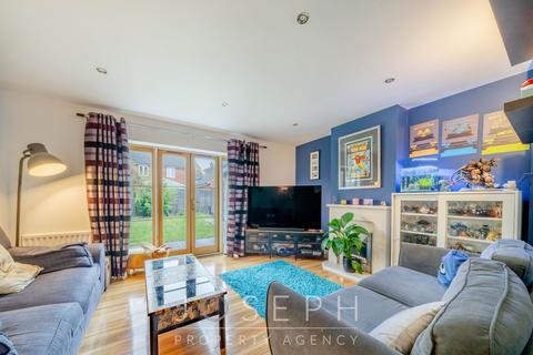 4 Cranberry Square, Ipswich, IP3 9GT