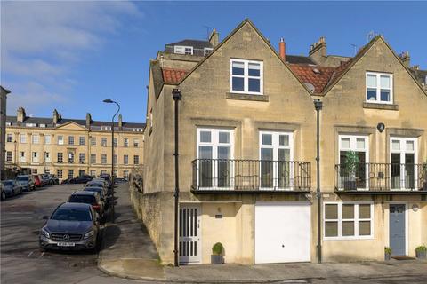3 bedroom end of terrace house to rent, William Street, Bath, Somerset, BA2