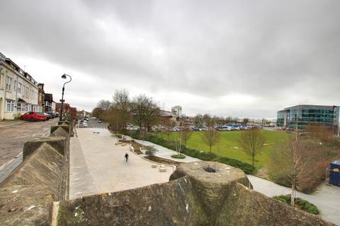 Flat 1, 10 Forest View, Southampton, SO14 2BZ