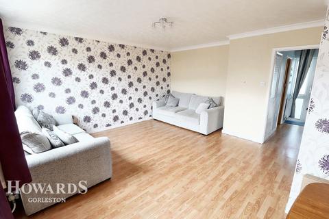 3 bedroom terraced house for sale, Alder Close, Bradwell