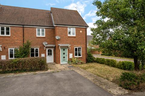 2 bedroom end of terrace house to rent, Guernsey Way, Wokingham RG41