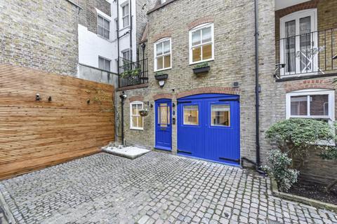 3 bedroom end of terrace house for sale - Rutland Mews,  St. John's Wood,  NW8
