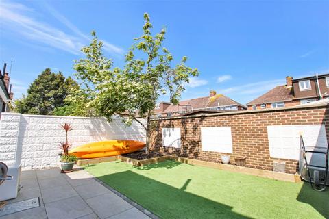 4 bedroom semi-detached house for sale, Broadwater Way, Worthing, BN14 9LP
