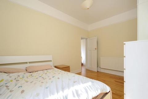 1 bedroom flat for sale, Richmond,  Kew Road,   TW9,  TW9