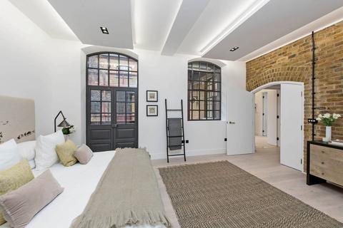2 bedroom flat for sale, Mandeville Court, Battersea Park Road, Battersea Park, London, SW11
