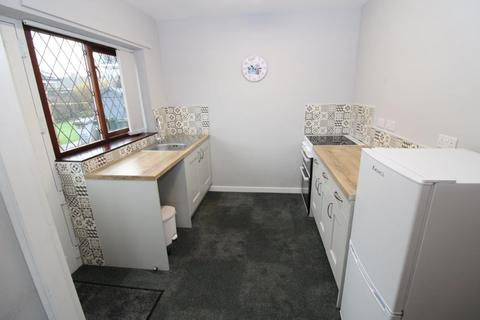 2 bedroom bungalow for sale, Pogmoor Road, Pogmoor, Barnsley