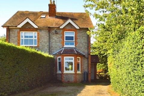 4 bedroom semi-detached house for sale, Basingstoke Road, Spencers Wood, Reading, Berkshire, RG7