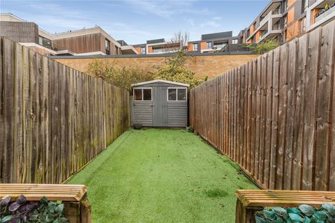 3 bedroom apartment to rent, Calvert Road, London, SE10